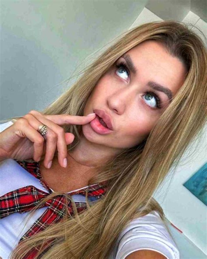 
Ollie Steil Height, Weight, Net Worth, Age, Birthday, Wikipedia, Who, Nationality, Biography 